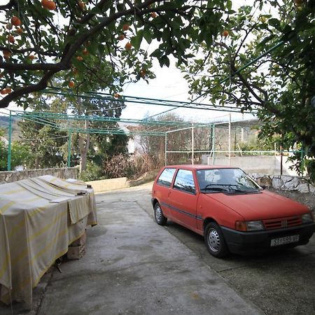 Apartments With A Parking Space Slatine, Ciovo - 1136 Kültér fotó